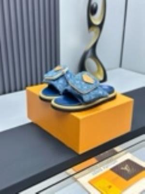 wholesale quality louis vuitton pool pillow comfort sandals model no. 42